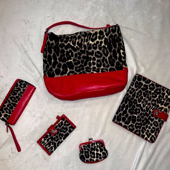 COACH 5 Piece…Purse..wallet..change bag..makeup bag..tablet case. Cheetah Print - Picture 1 of 15